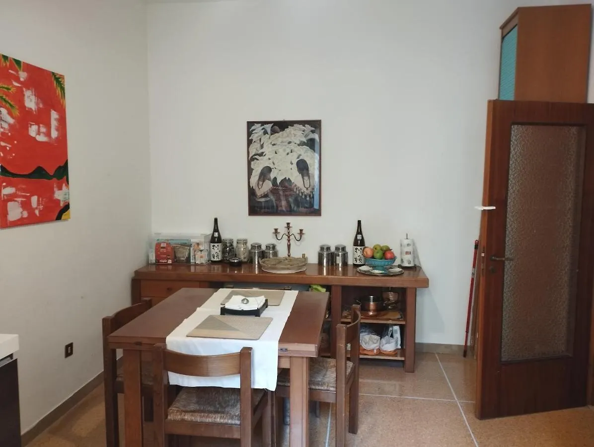 Apartment Appartamento Spazioso In Mazzini Bologna Italy