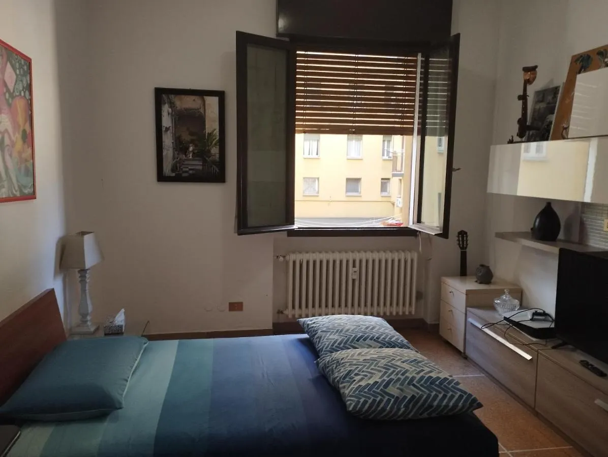 Apartment Appartamento Spazioso In Mazzini Bologna